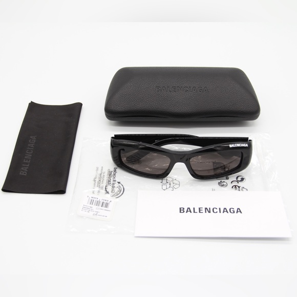 NEW BALENCIAGA BB0266S 001 BLACK UNISEX RECTANGLE BLACK BALENCIAGA SUNGLASSES - Picture 13 of 13